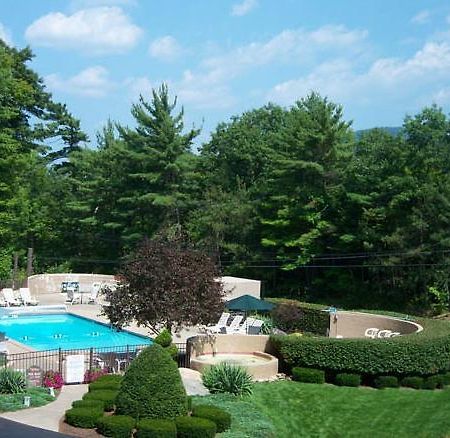 Tall Pines Motel Lake George Exterior foto